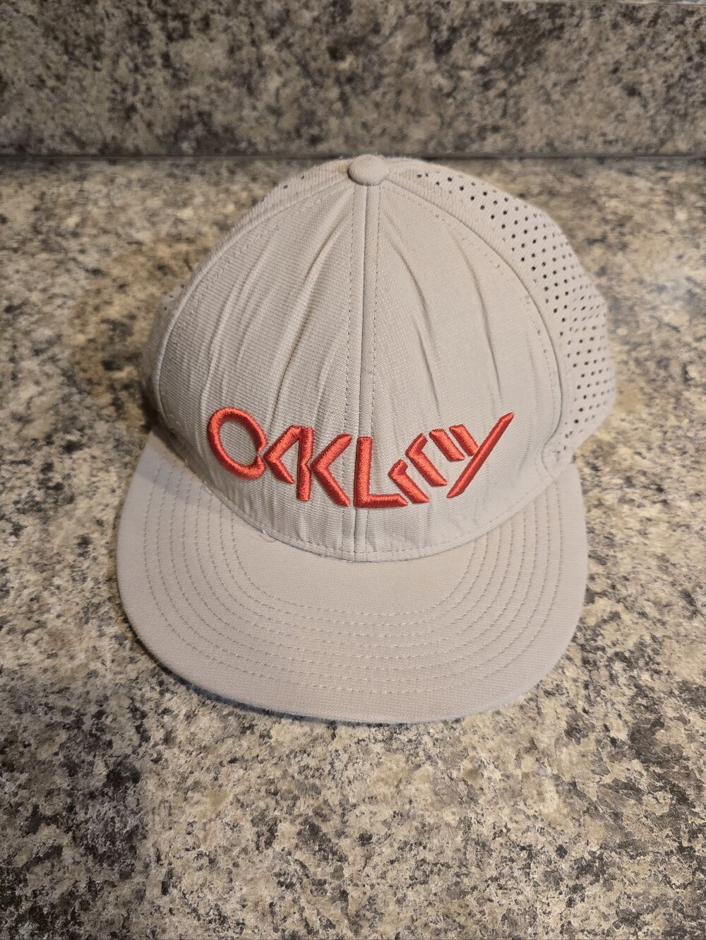 Truckers Style Snap Back Hat/Cap Oakley Color Gray One Size Fits All